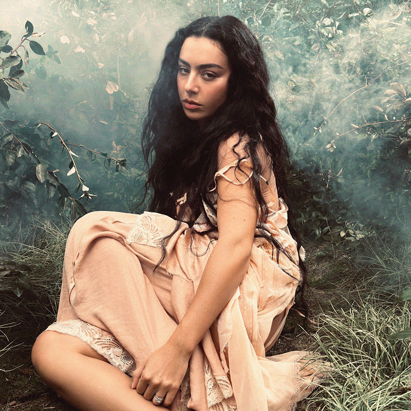 Charli xcx - Club classics (official lyric video)