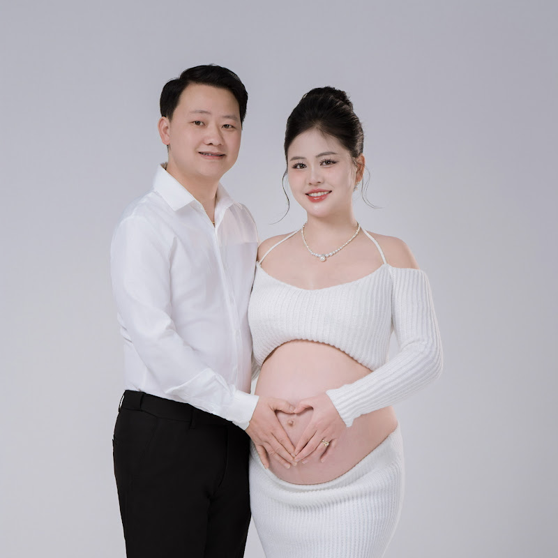 Maiv Xis Xiong Channel