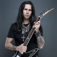 Gus G