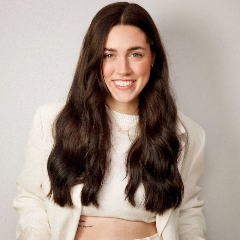 Susannah Friesen Logo