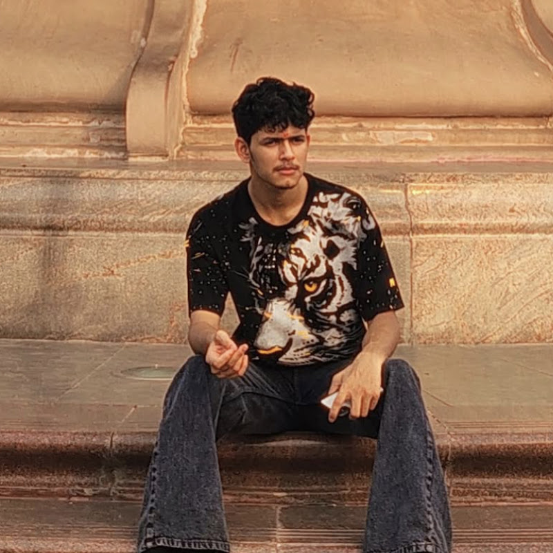 Hire Madan Shinde — Lifestyle & Vlogs YouTube creator for sponsorships