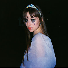 INTERNET GIRL  Avatar