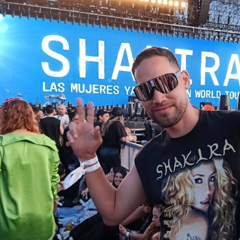 - JUANESANZ - SHAKIRA LA LEYENDA