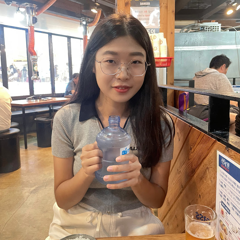 一隻留蘑菇 Logo