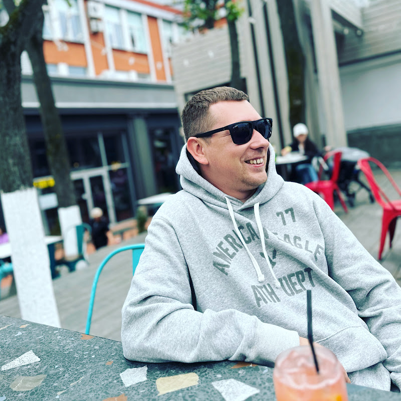 Миронов Роман Logo