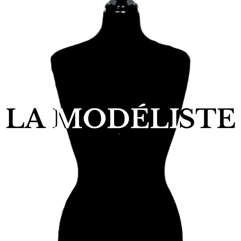 LA MODÉLISTE