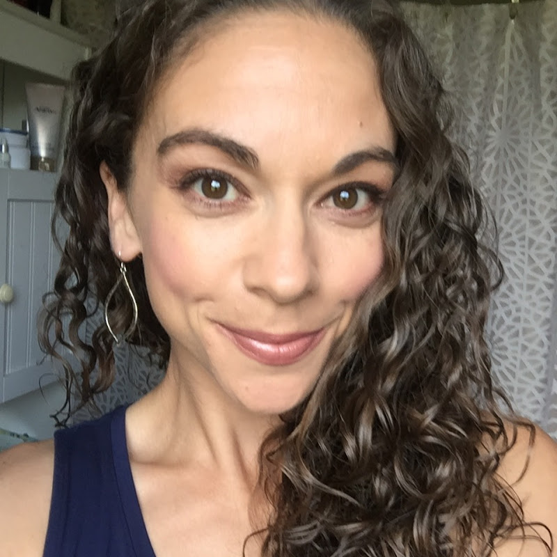 JoyLilacBeauty 