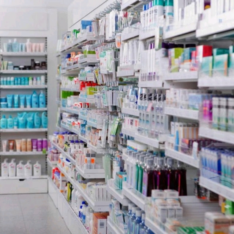 الصيدلانية سلام الحريري