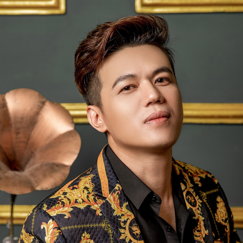 Đinh Đại Vũ Official