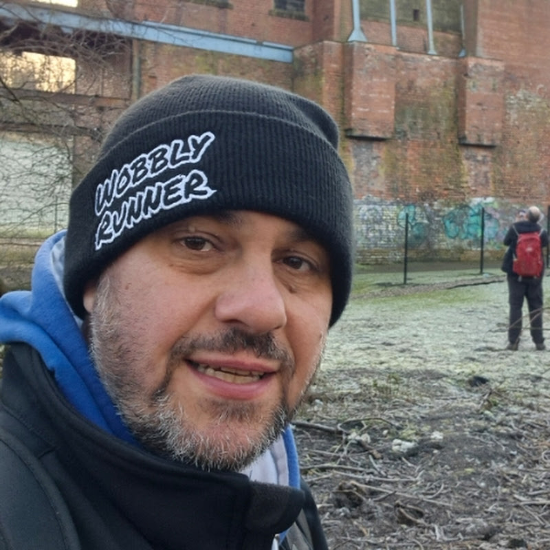 Wobbly Runner Exploring