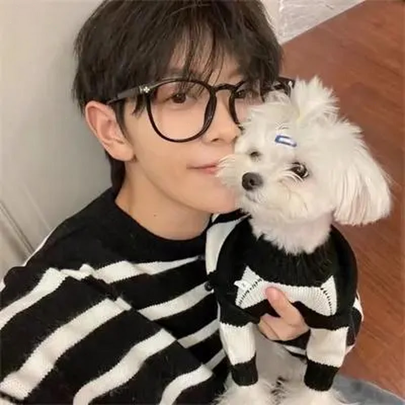 香蕉不呐呐 Logo