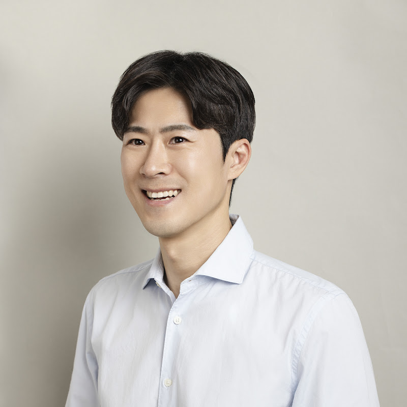 사업하는김팀장  Logo