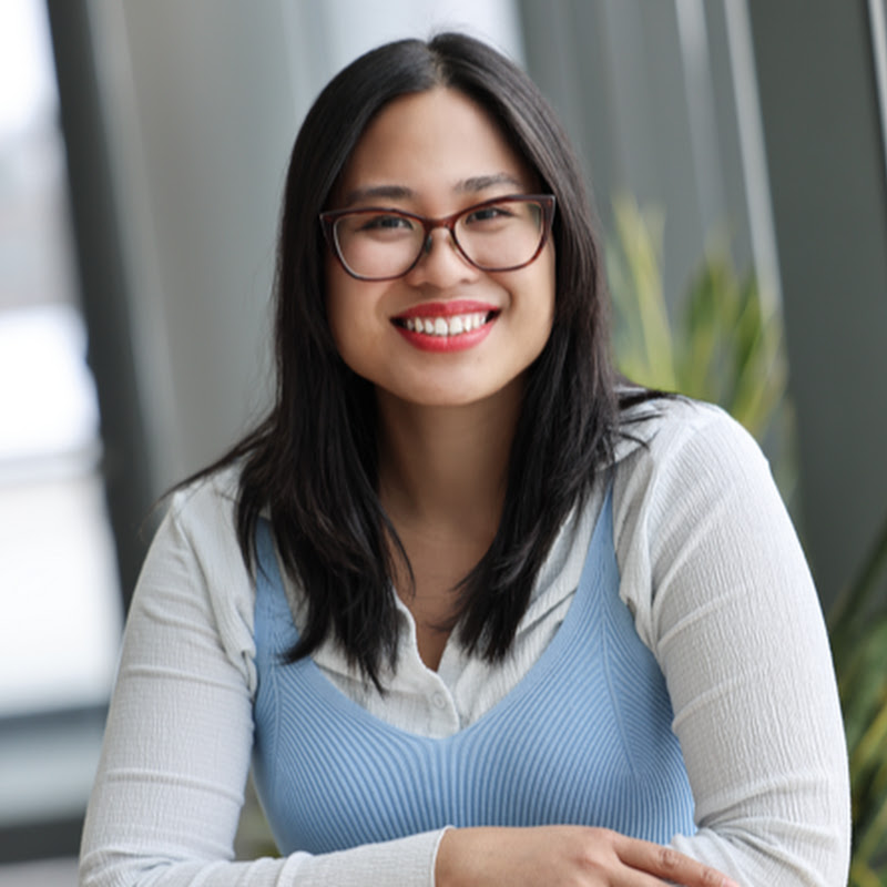 Kath Dapal | Life Abroad & Personal Finance 💖