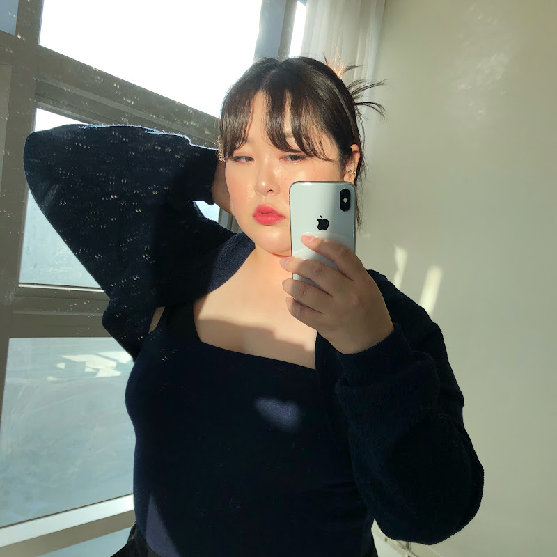 방데이지 Bang Daisy avatar