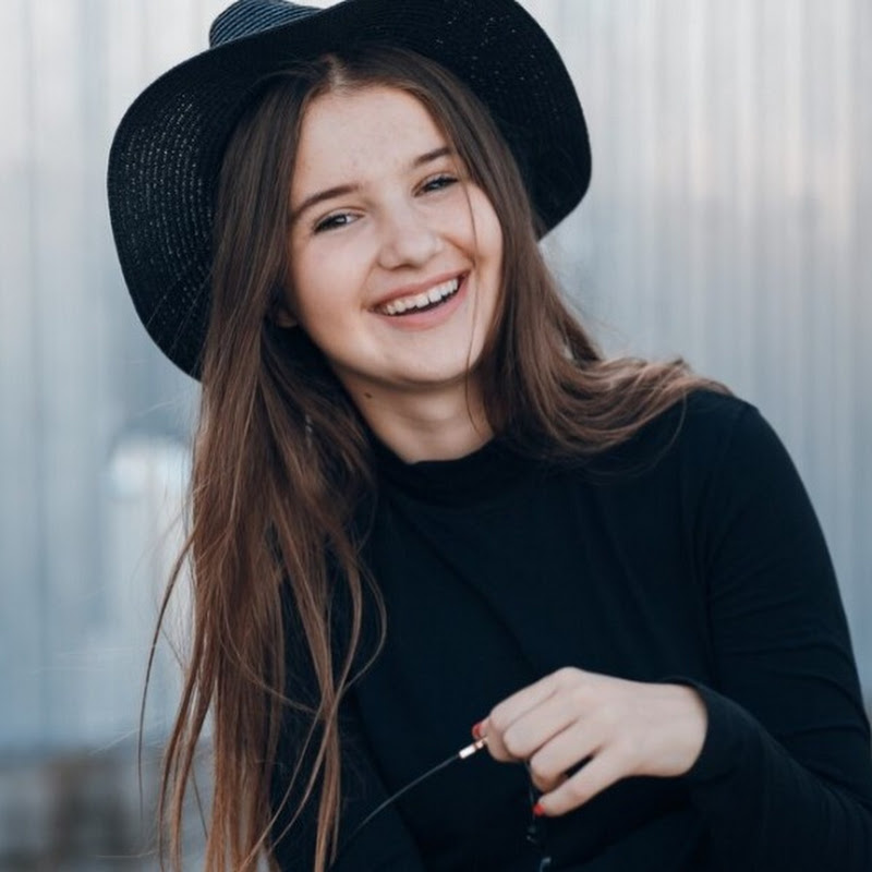 Ivy Sweeney - Digital Marketing