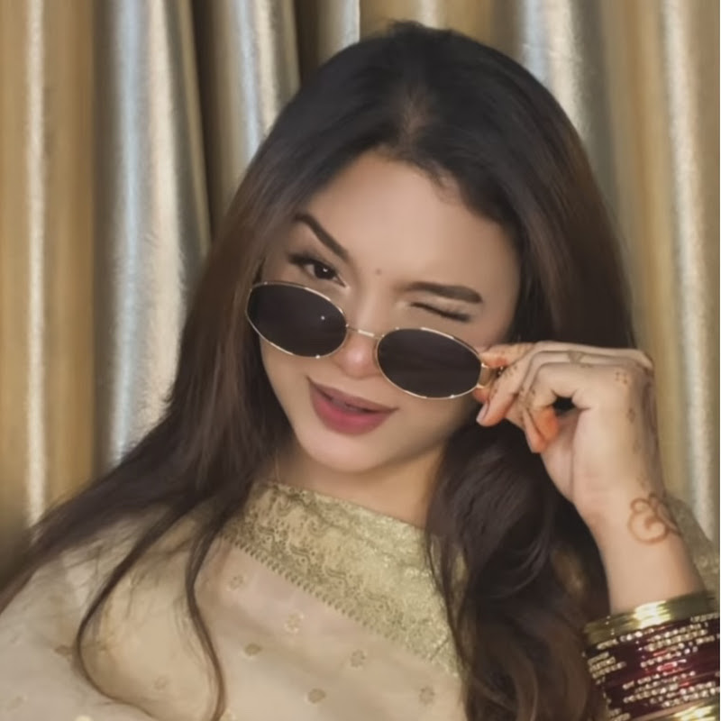 GRWM💕🌷 #saiyaara #grwm #videoblogging #makeup #couple le