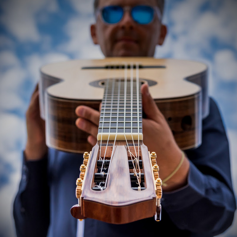 Neno Munitic - Guitar