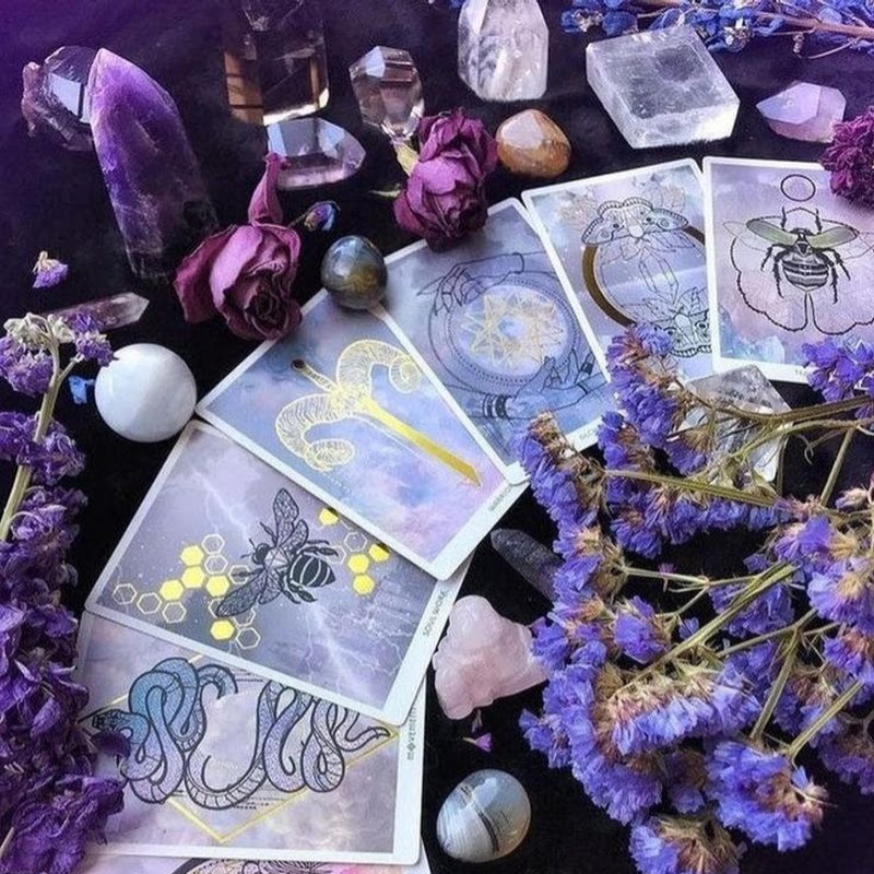 Tarot Xuân Thúy