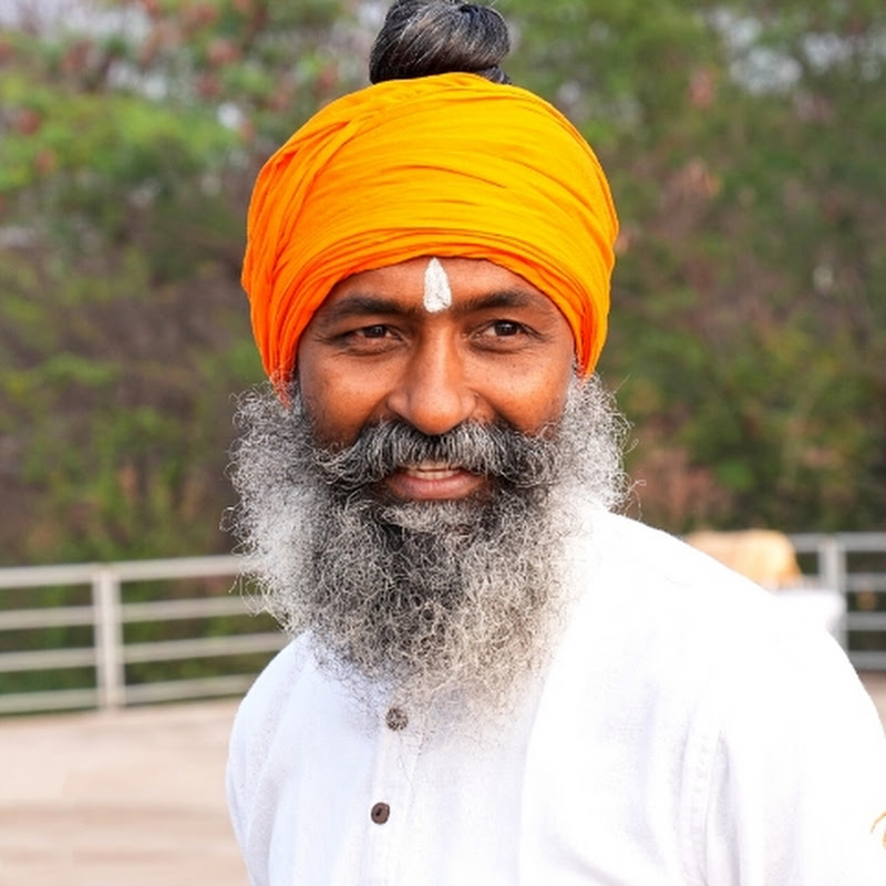 SRI GURU Yoga and Natural Healing