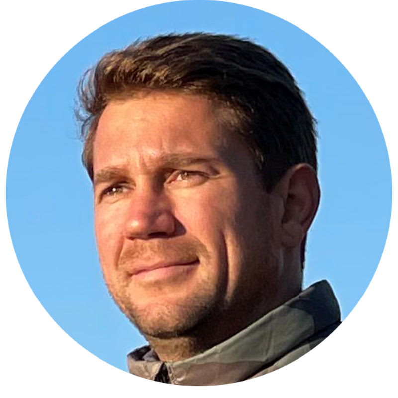 Роман Байков Logo