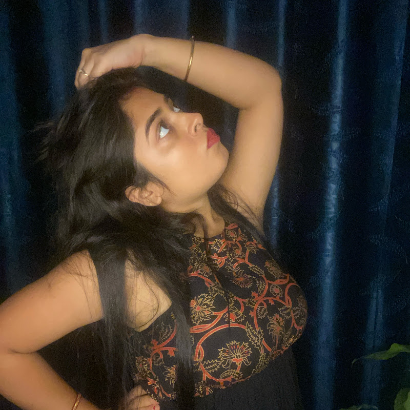 Indian Vlogger Raya