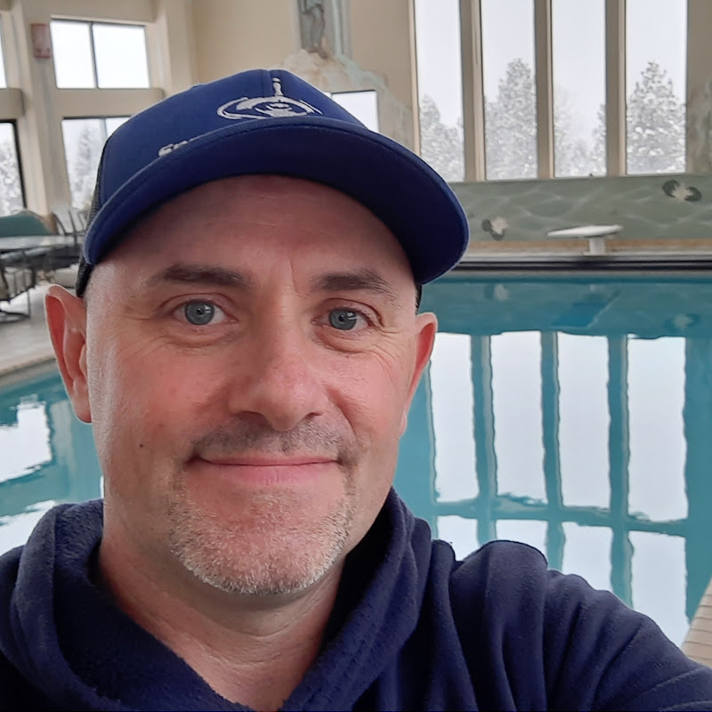 Pool elementary Logo