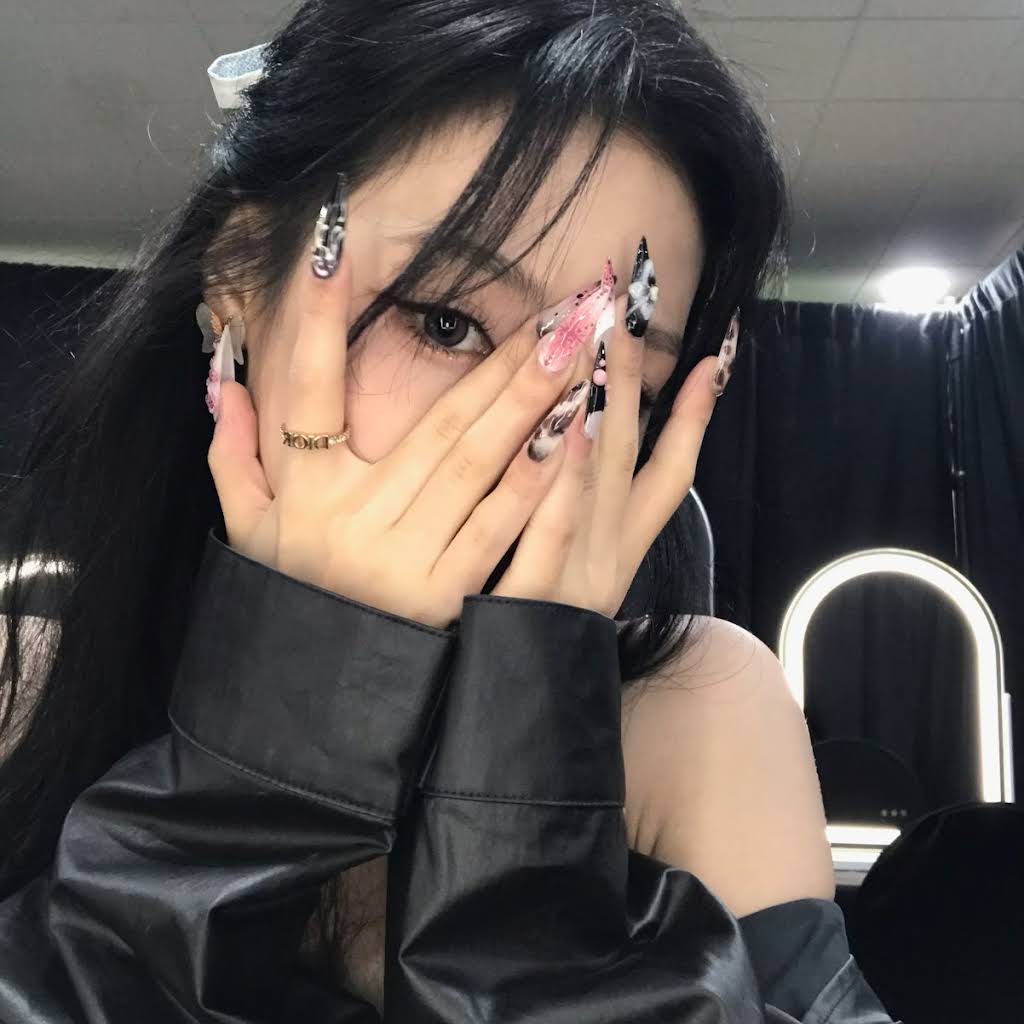 Post from 櫻花 - YouTube