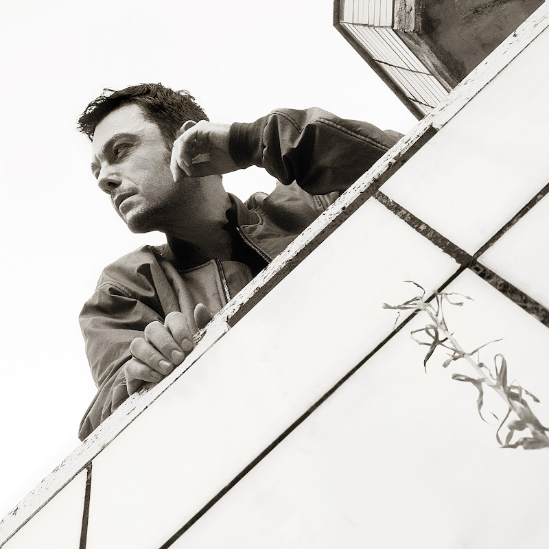 Tiziano Ferro - Topic