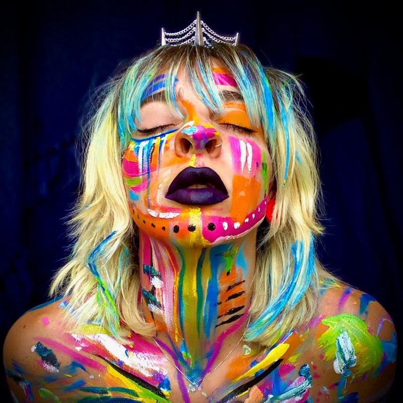 Gabbie Hanna - Topic