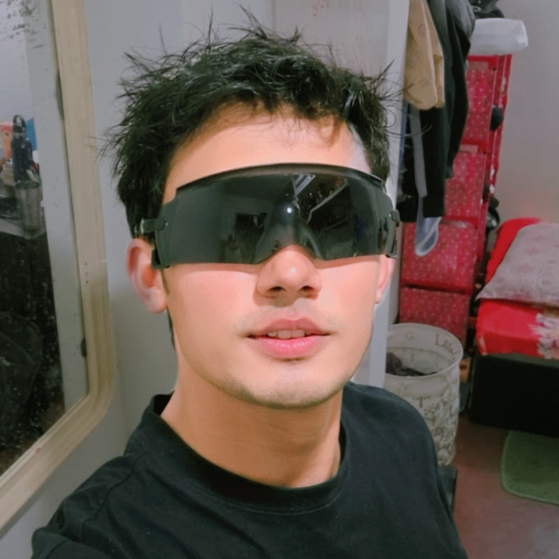 Niraj Lens