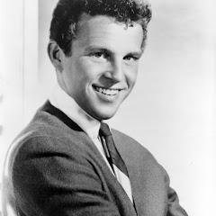 Bobby Vinton - Topic