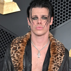 Kiss sam zombie .yungblud 