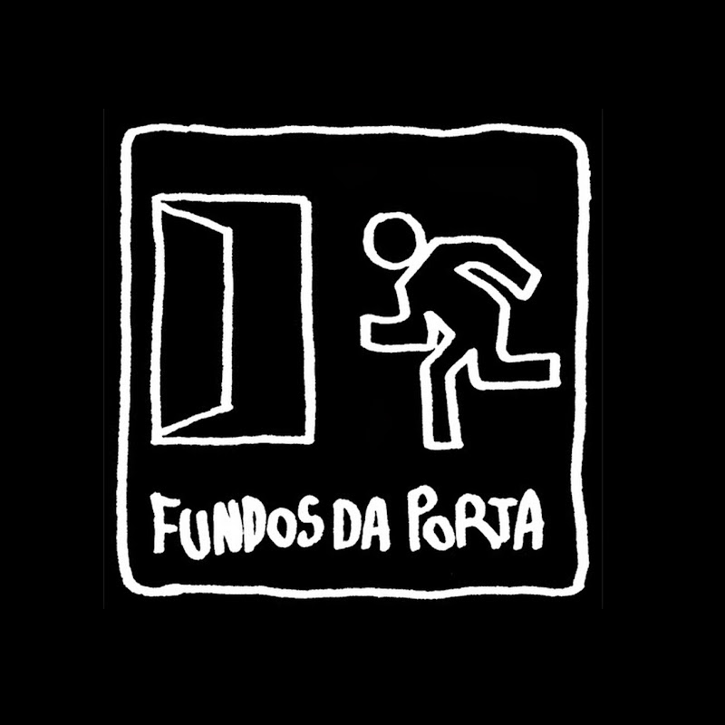 Fundos Da Porta
