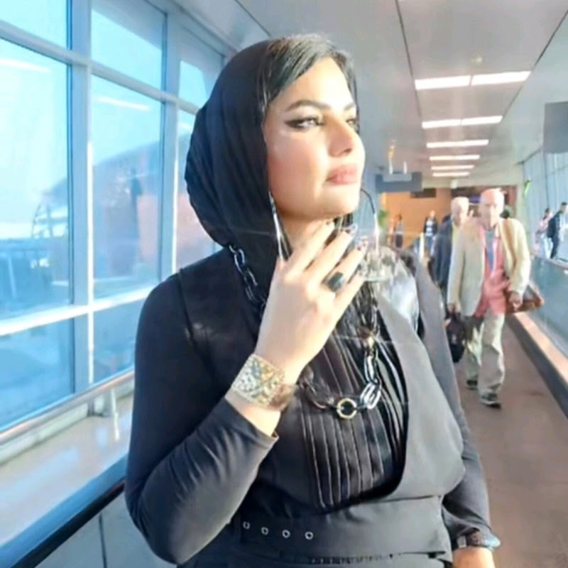 ملك وهب لقضايا الرأي العام والنقد