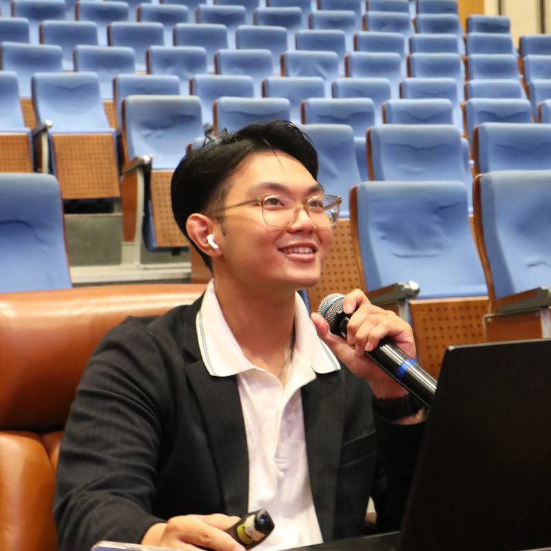 Không Phải Là Bác Sĩ