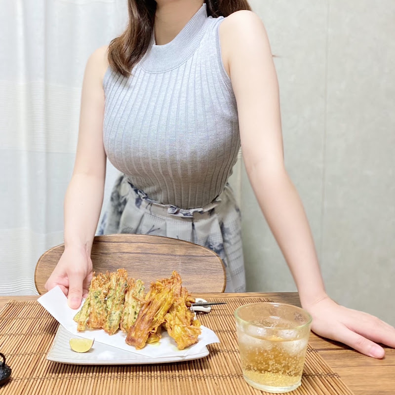 ママはお料理勉強中のサムネイル