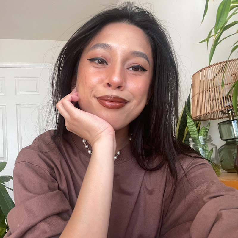 slow cozy kelly Logo