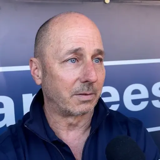 Brian Cashman continuera en tant que directeur général des Yankees tandis que Hal Steinbrenner analyse l'échec de la saison 2026