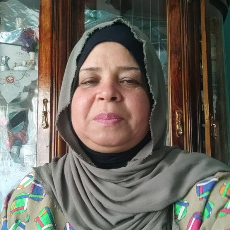 رجاء ابراهيم لتعليم الخياطة