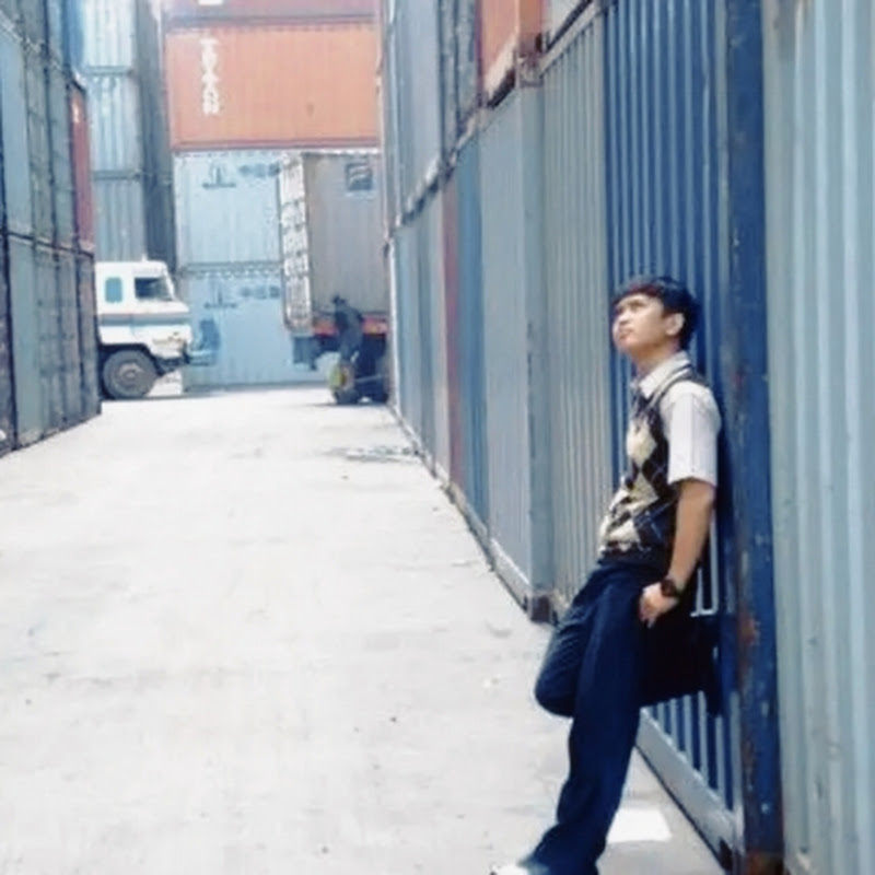 Hire Manhaj — Religious Studies & Theology (Specific Religions) YouTube creator for sponsorships