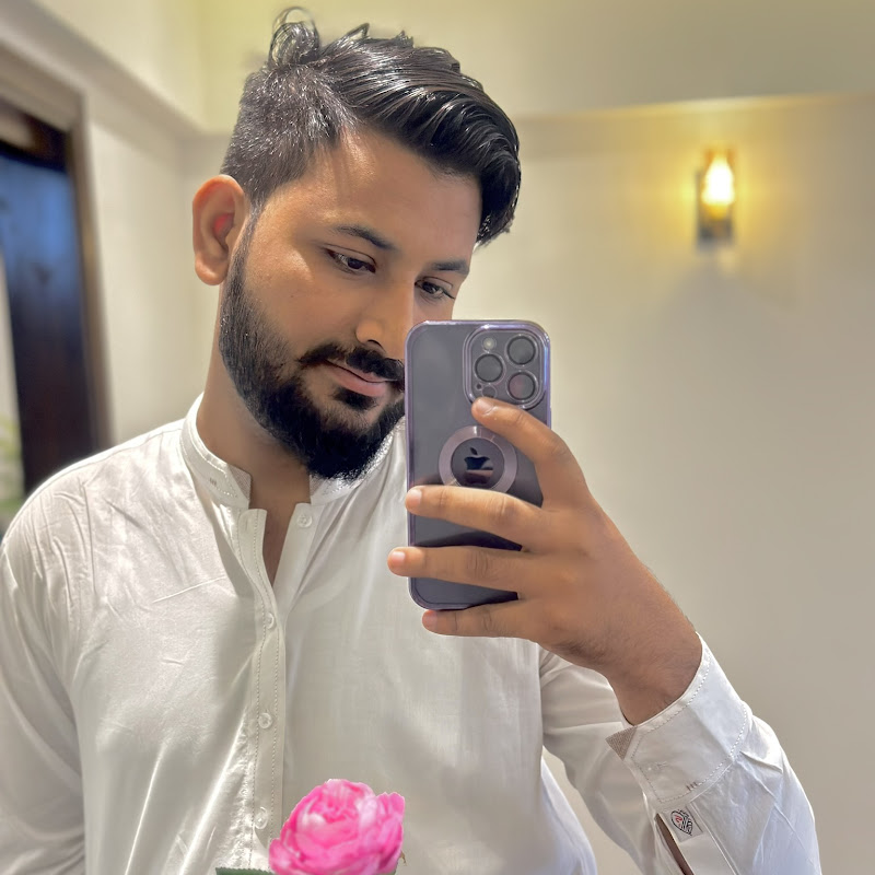 Huraira Dastagir Vlogs