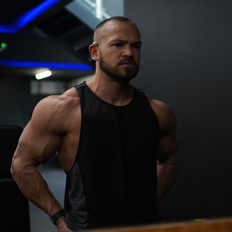 Harry Bond