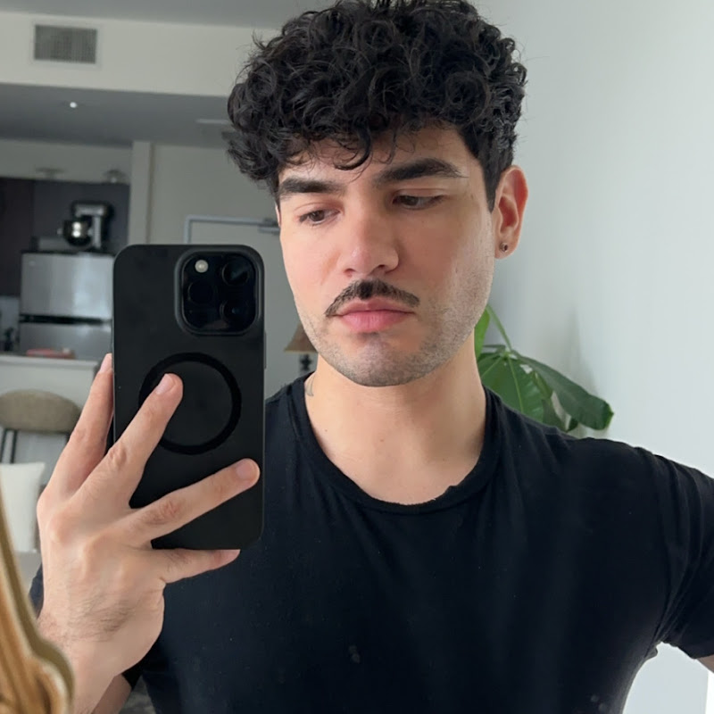Ricky Odriosola Vlogs icon