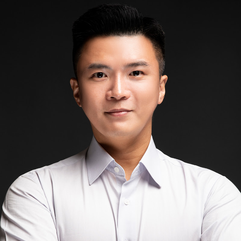 용진캠프 [ 세계여행 Yongzin ] Logo