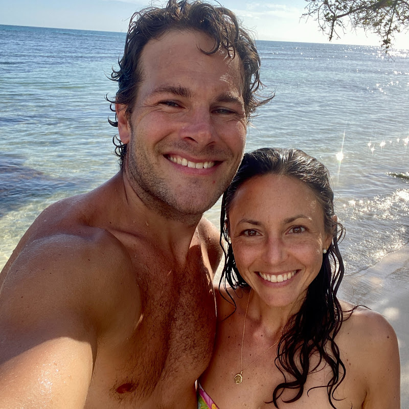 Mr and Mrs Adventure Logo