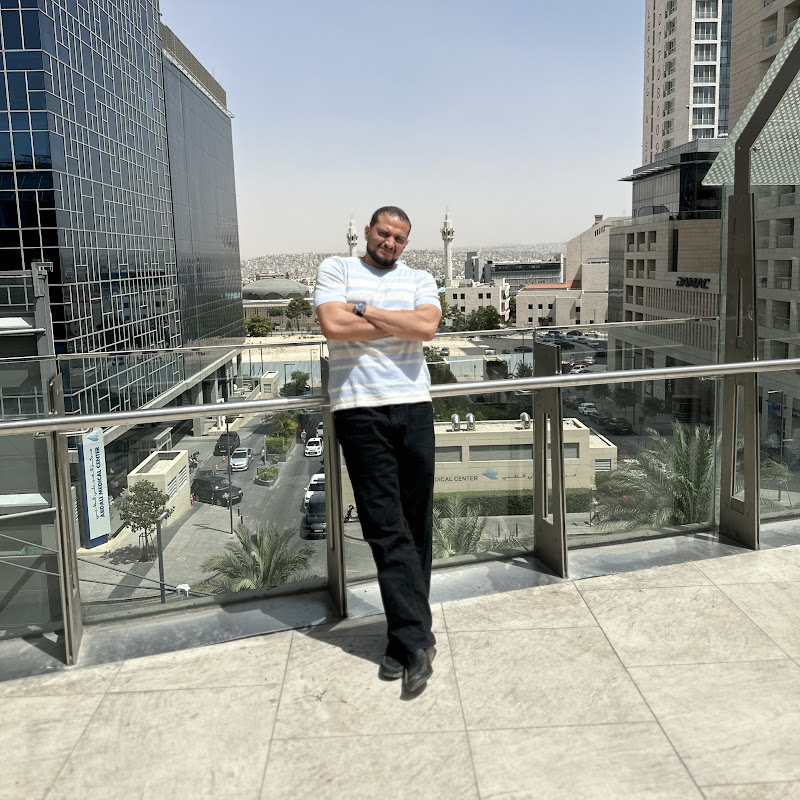 Gorillas can move really fast