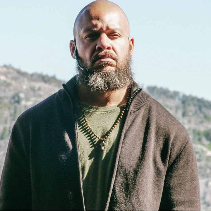 Elliott Hulse | The Masculine Journey