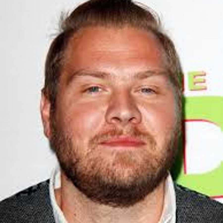 Dominic Lewis - Topic - YouTube