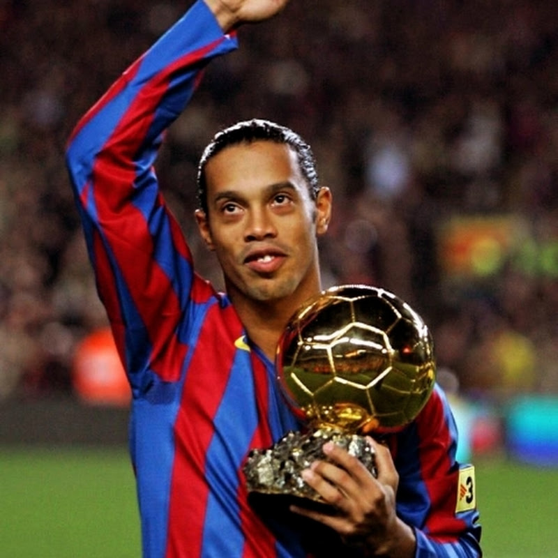 RONALDINHO_N10