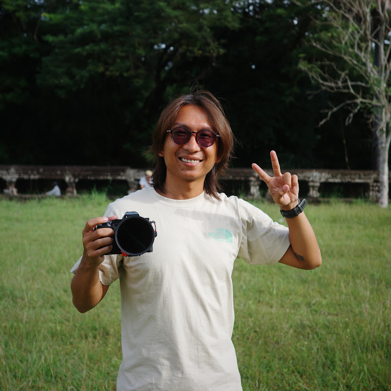 Outsider Travel channel avatar